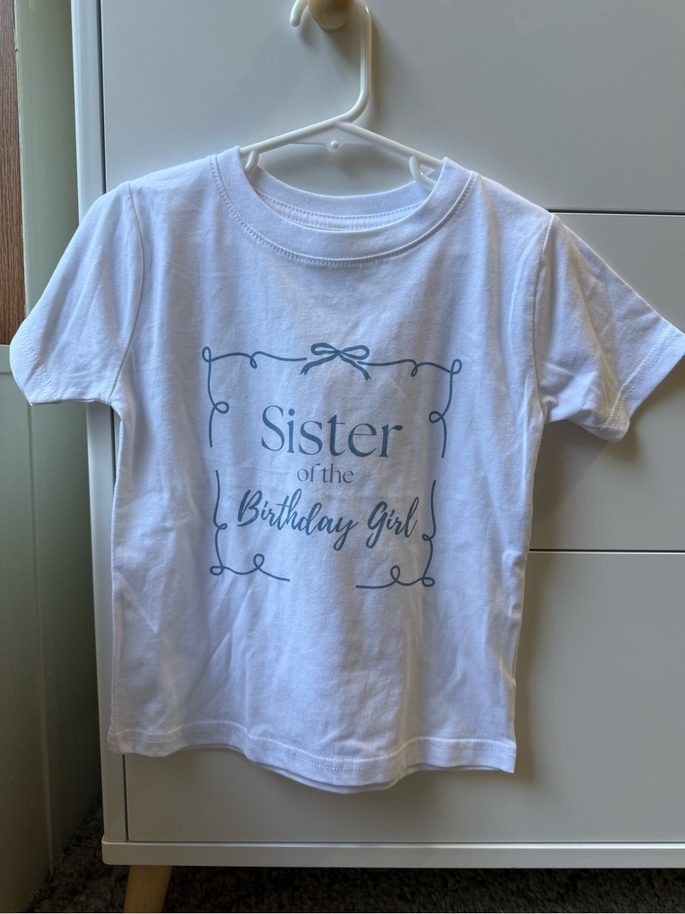 Rabbit Skins sister of the birthday girl short sleeve shirt